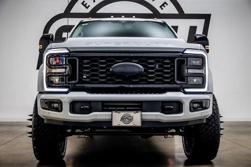 Avalanche 2026 Ford F-450 Platinum