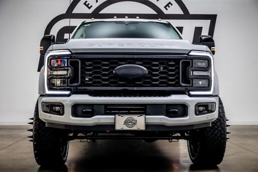 Avalanche 2026 Ford F-450 Platinum