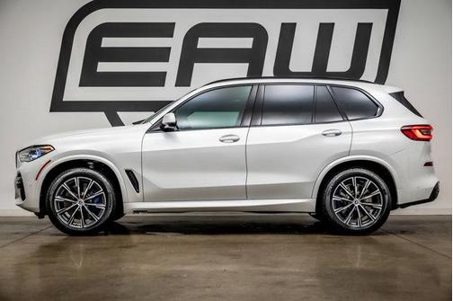 2023 BMW X5 M50i