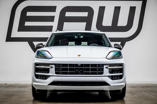 2025 Porsche Cayenne GTS