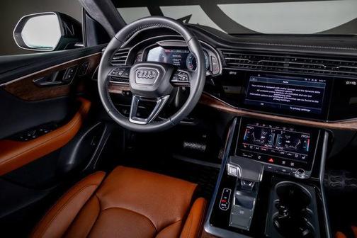 2025 Audi Q8 55 Prestige