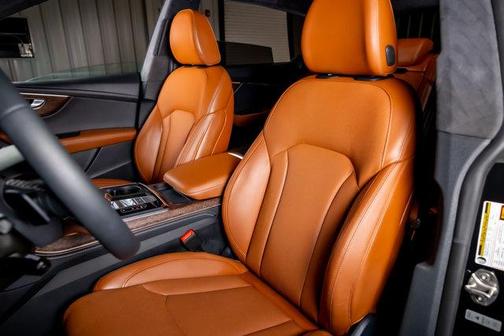 2025 Audi Q8 55 Prestige