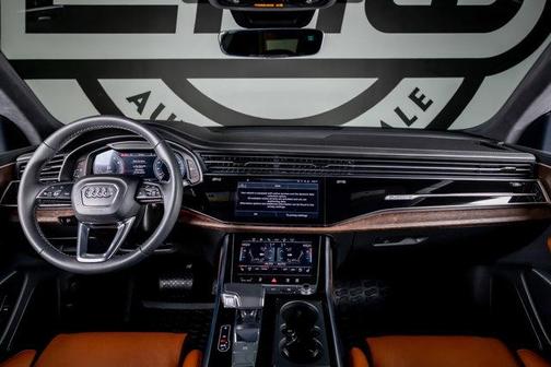 2025 Audi Q8 55 Prestige