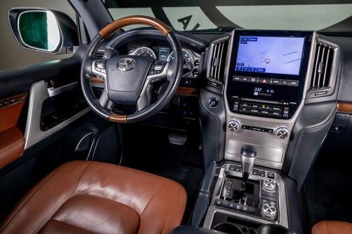 2021 Toyota Land Cruiser Base