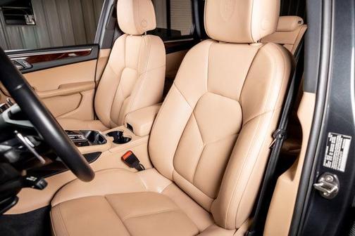 2024 Porsche Macan AWD