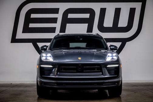 2024 Porsche Macan AWD