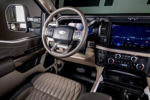 Glacier Gray Metallic Tri-Coat 2026 Ford F-250 Platinum