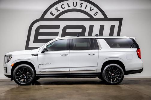 Summit White 2021 GMC Yukon XL Denali