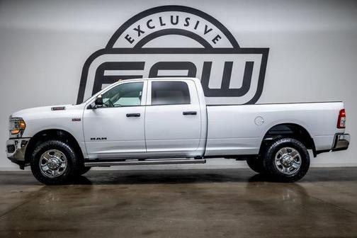 2020 RAM 2500 Tradesman Crew Cab 4X4 8' Box