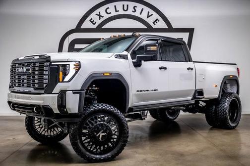 2025 GMC Sierra 3500 Denali