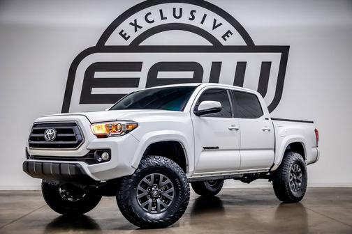 Ice Cap 2023 Toyota Tacoma SR5