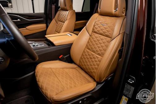 Photo 4 of 61 of 2022 Cadillac Escalade Premium Luxury