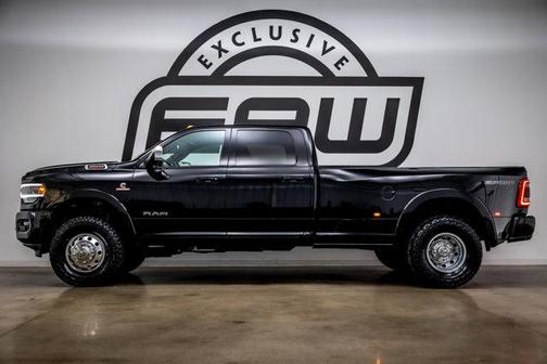 2021 RAM 3500 Laramie Crew Cab 4x4 8' Box