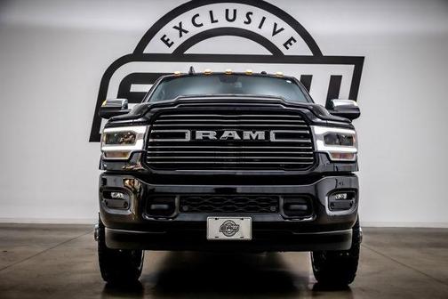 2021 RAM 3500 Laramie Crew Cab 4x4 8' Box