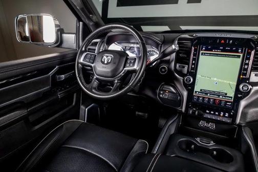 2021 RAM 3500 Laramie Crew Cab 4x4 8' Box