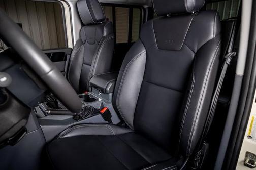 2024 INEOS Grenadier AWD