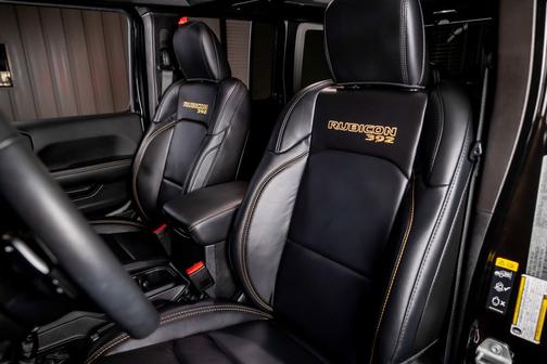 Black Clearcoat 2024 Jeep Wrangler Rubicon 392 Final Edition