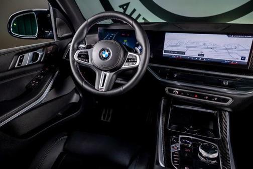 2025 BMW X5 M60i