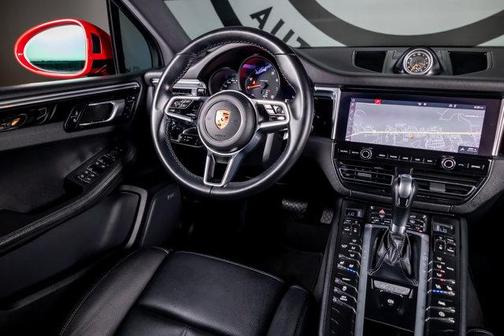 2019 Porsche Macan AWD