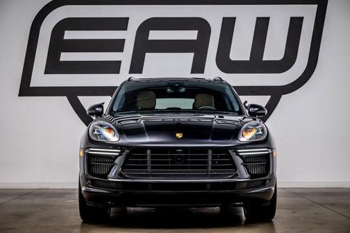 2020 Porsche Macan Turbo