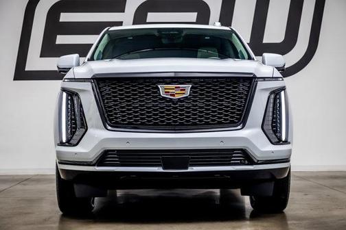 Vibrant White Tricoat 2026 Cadillac Escalade Sport Platinum