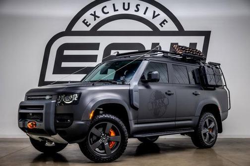 2023 Land Rover Defender 130 SE