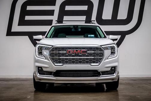 White Frost Tricoat 2024 GMC Terrain Denali