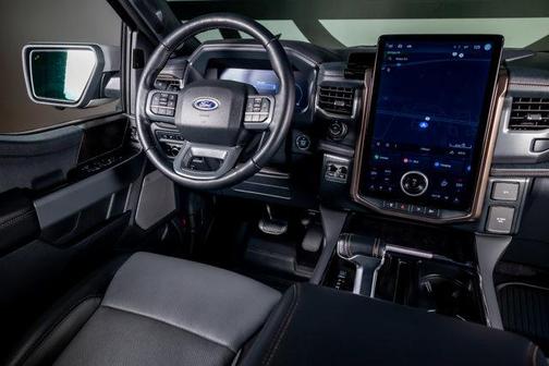 2023 Ford F-150 Lightning LARIAT