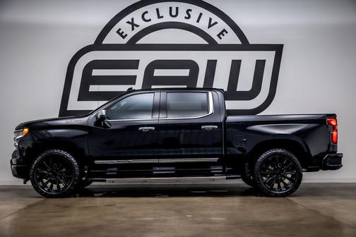 Black 2024 Chevrolet Silverado 1500 High Country
