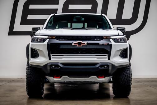Summit White 2024 Chevrolet Colorado ZR2