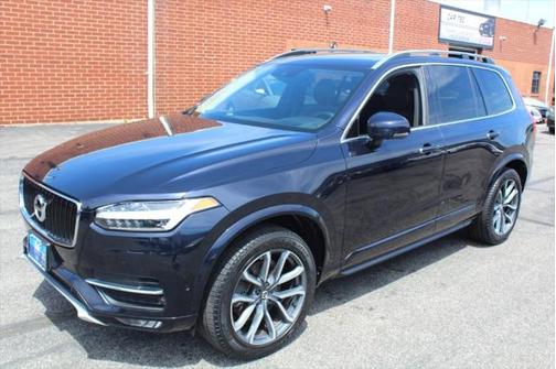 2017 Volvo XC90 T6 Momentum