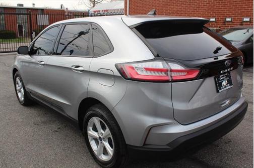 2021 Ford Edge SE