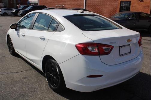 2018 Chevrolet Cruze LS