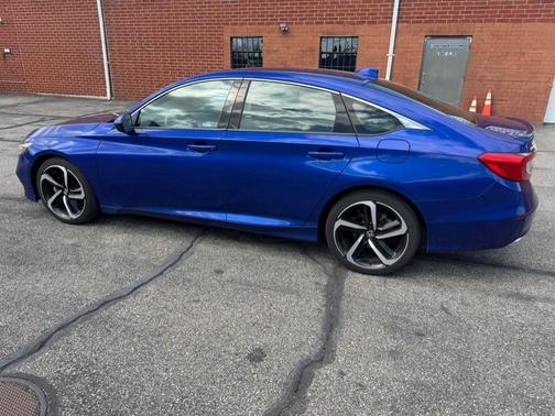 Crystal Black Pearl 2018 Honda Accord Sport