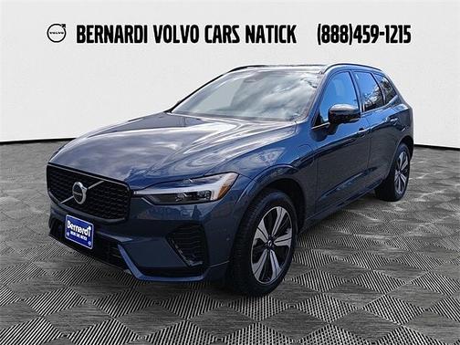 2025 Volvo XC60 Plus