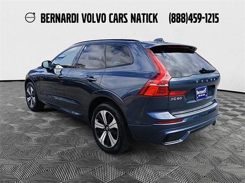 2025 Volvo XC60 Plus