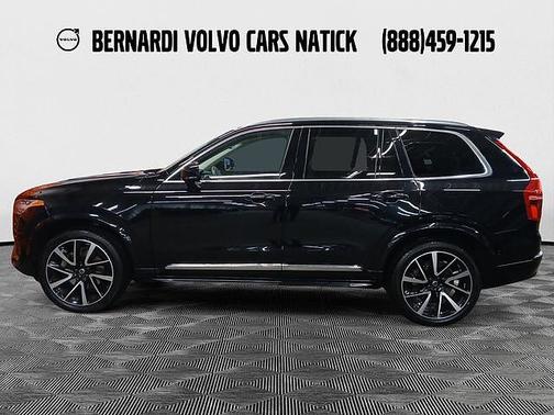 Onyx Black 2024 Volvo XC90 Plus