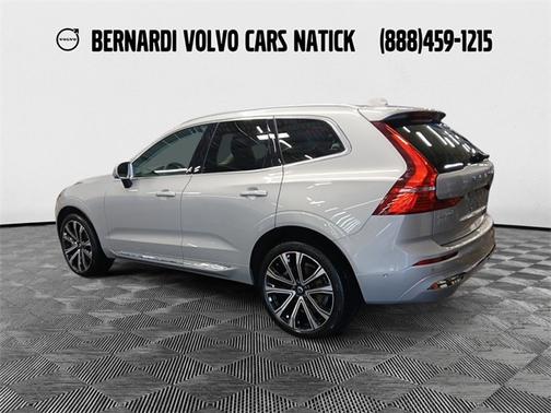 2023 Volvo XC60 B6 Ultimate Bright Theme