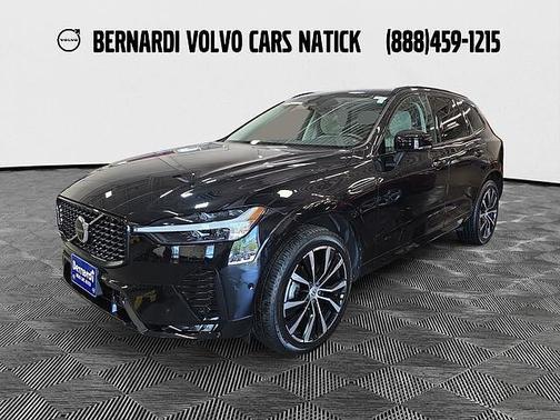 Onyx Black 2023 Volvo XC60 Plus