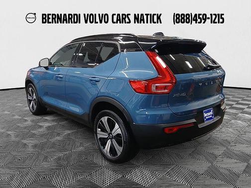 Fjord Blue 2023 Volvo XC40 Plus