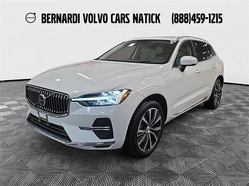 2022 Volvo XC60 Recharge Plug-In Hybrid T8 Inscription Expression