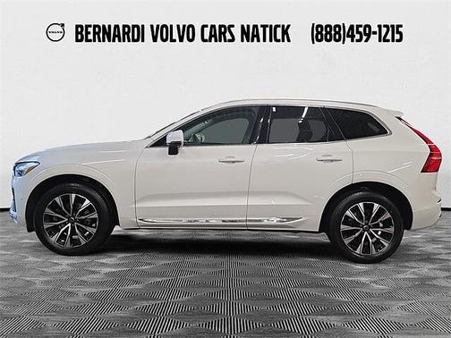 2023 Volvo XC60 Plus