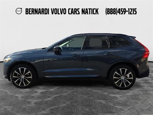 2023 Volvo XC60 B5 Plus Dark Theme