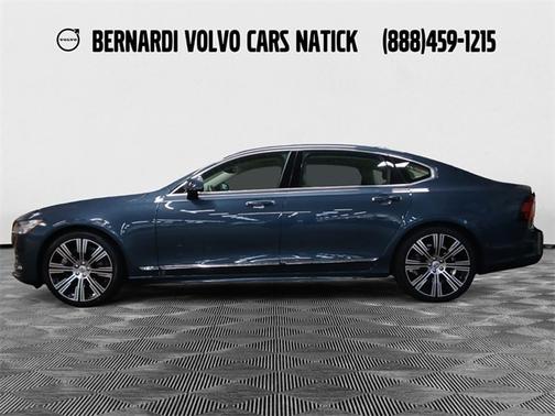 2022 Volvo S90 B6 Inscription