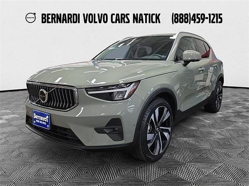 2023 Volvo XC40 Plus