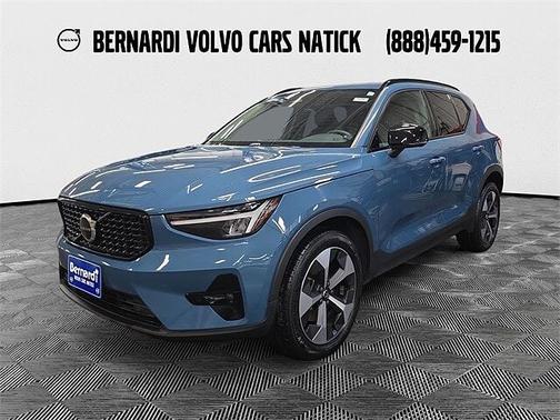 2023 Volvo XC40 Plus