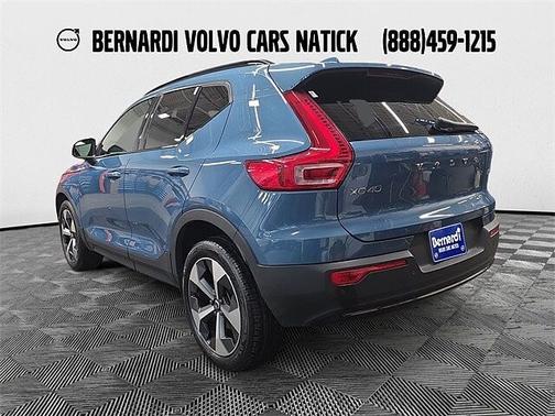 2023 Volvo XC40 Plus