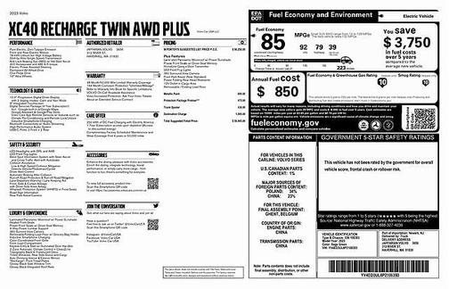 2023 Volvo XC40 Plus