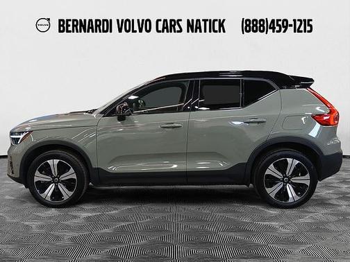 2023 Volvo XC40 Plus