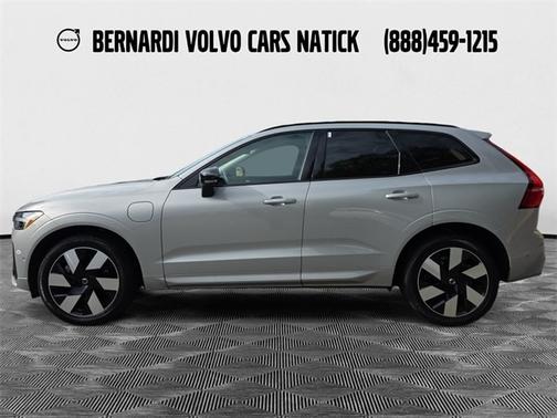 2023 Volvo XC60 Recharge Plug-In Hybrid Ultimate